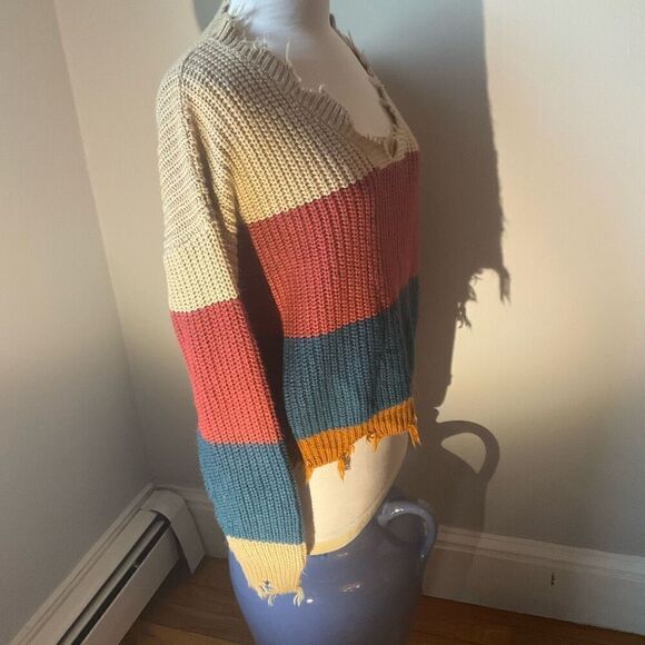 Derek Heart Colorblock Distressed Cropped  VNeck Sweater, L - Picture 6 of 16